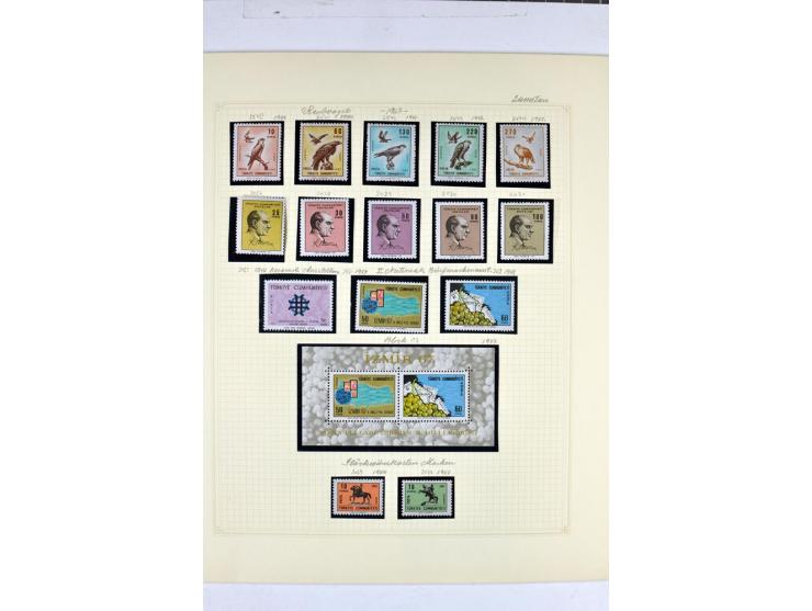 1863/1969, postfrische, ungebrauchte und etwas gestempelte Sammlung mit einer Vielzahl guter Werte und Sätze, Käferaufdrucke 