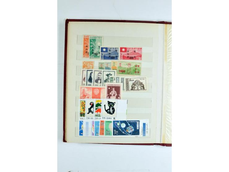 1923/90, postfrische, ungebrauchte und gestempelte Partie in 7 Einsteckbüchern