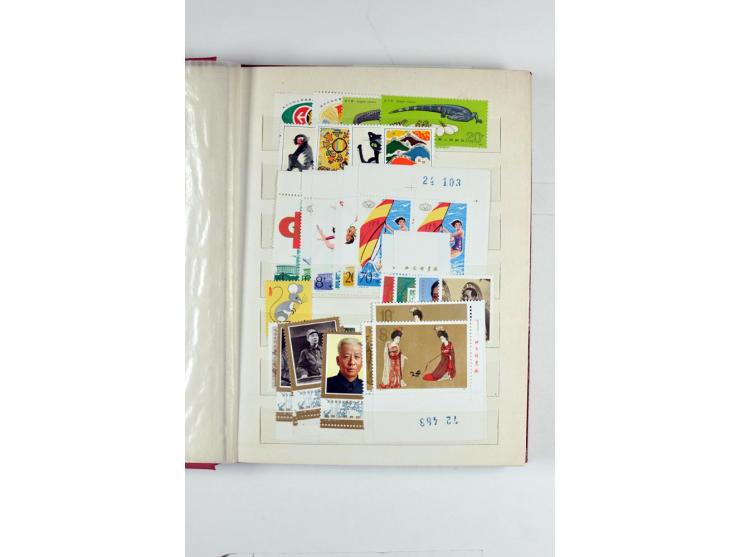 1923/90, postfrische, ungebrauchte und gestempelte Partie in 7 Einsteckbüchern