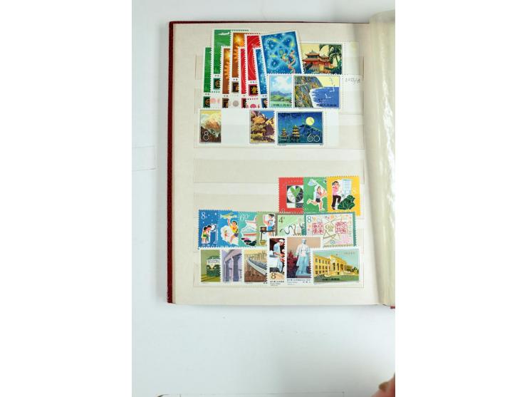 1923/90, postfrische, ungebrauchte und gestempelte Partie in 7 Einsteckbüchern