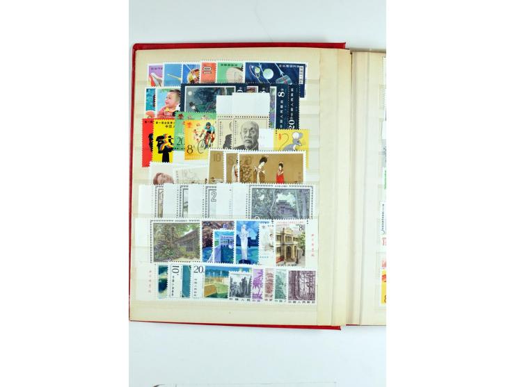 1923/90, postfrische, ungebrauchte und gestempelte Partie in 7 Einsteckbüchern