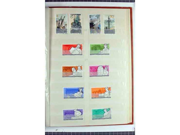 1949/68, gestempelte Sammlung mit u.a. Mi.-Nr. 648-55, 744-59, 982-84, 990-92 (2), 995-1008 (2), 1010-17, 1020-24 (5er-Streif