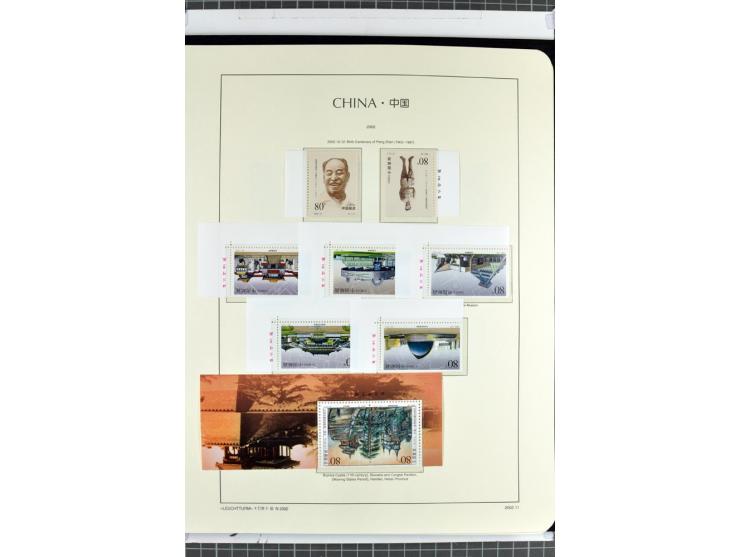 1982/2004, postfrische, in den Hauptnummern anscheinend kpl. Sammlung, dazu ältere Doubletten mit u.a. Bl.20 und 22, Markenhe