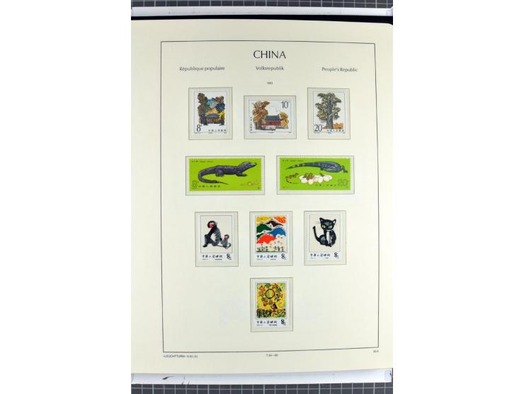 1982/2004, postfrische, in den Hauptnummern anscheinend kpl. Sammlung, dazu ältere Doubletten mit u.a. Bl.20 und 22, Markenhe
