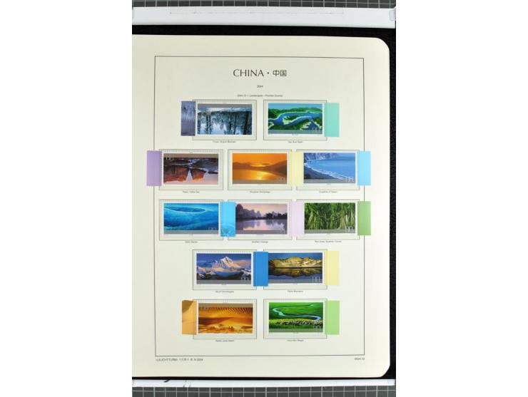 1982/2004, postfrische, in den Hauptnummern anscheinend kpl. Sammlung, dazu ältere Doubletten mit u.a. Bl.20 und 22, Markenhe
