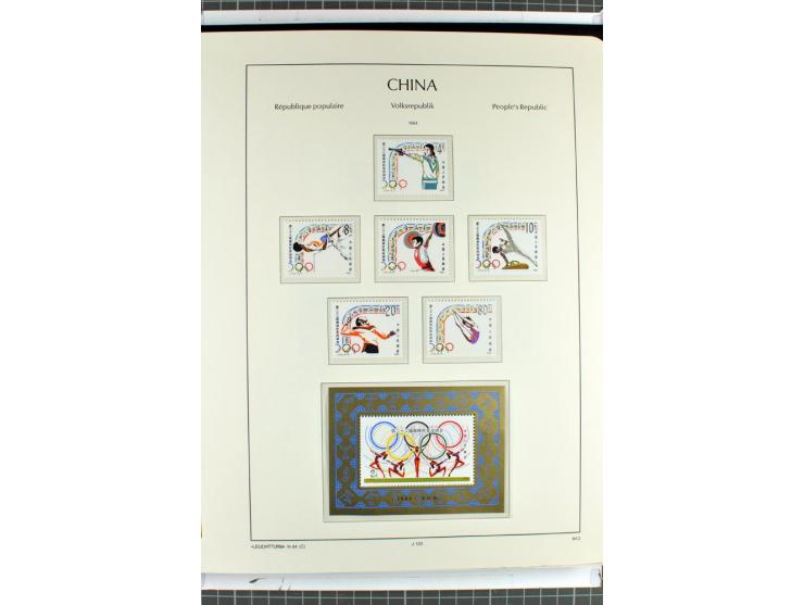 1982/2004, postfrische, in den Hauptnummern anscheinend kpl. Sammlung, dazu ältere Doubletten mit u.a. Bl.20 und 22, Markenhe