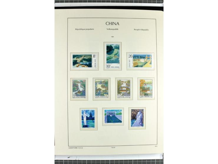 1982/2004, postfrische, in den Hauptnummern anscheinend kpl. Sammlung, dazu ältere Doubletten mit u.a. Bl.20 und 22, Markenhe