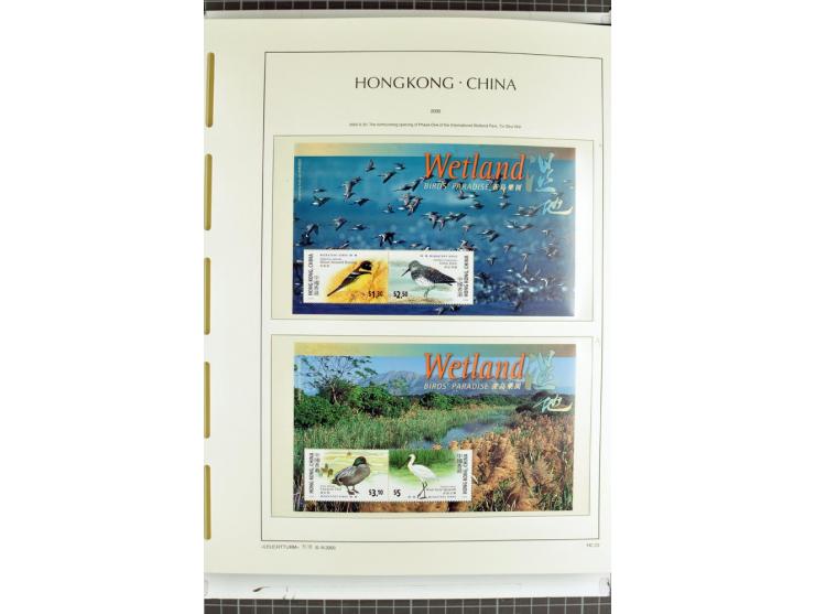 1982/2004, postfrische, in den Hauptnummern anscheinend kpl. Sammlung, dazu ältere Doubletten mit u.a. Bl.20 und 22, Markenhe