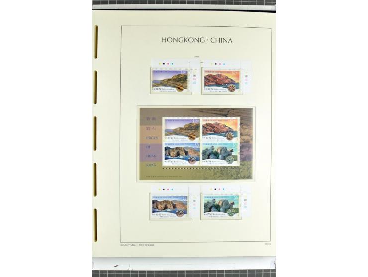1982/2004, postfrische, in den Hauptnummern anscheinend kpl. Sammlung, dazu ältere Doubletten mit u.a. Bl.20 und 22, Markenhe