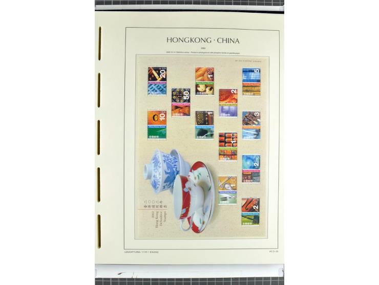 1982/2004, postfrische, in den Hauptnummern anscheinend kpl. Sammlung, dazu ältere Doubletten mit u.a. Bl.20 und 22, Markenhe
