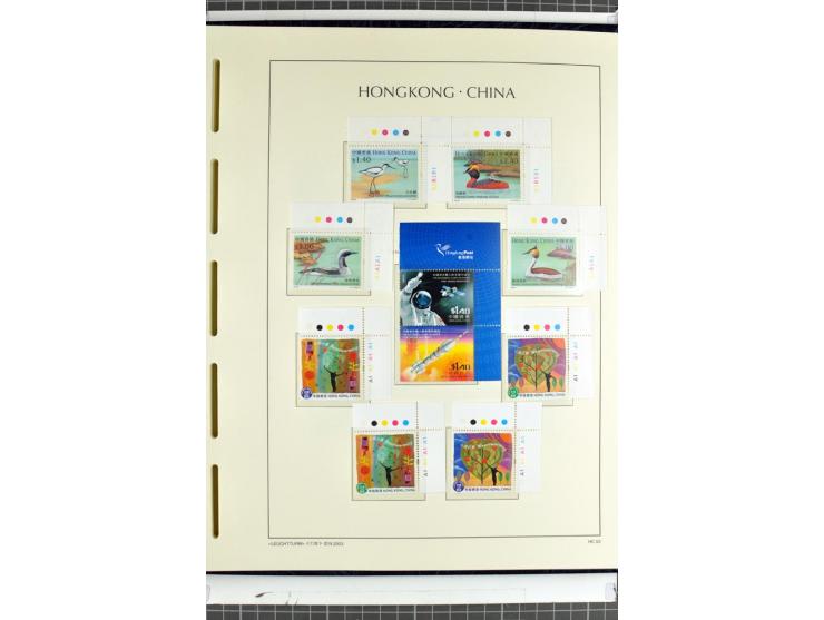 1982/2004, postfrische, in den Hauptnummern anscheinend kpl. Sammlung, dazu ältere Doubletten mit u.a. Bl.20 und 22, Markenhe