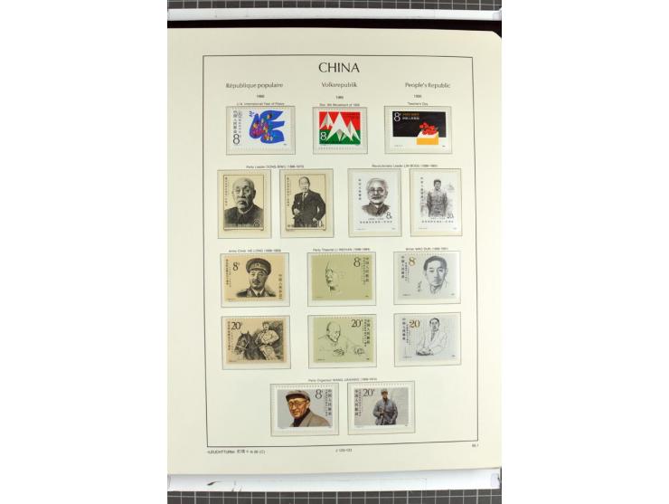 1982/2004, postfrische, in den Hauptnummern anscheinend kpl. Sammlung, dazu ältere Doubletten mit u.a. Bl.20 und 22, Markenhe