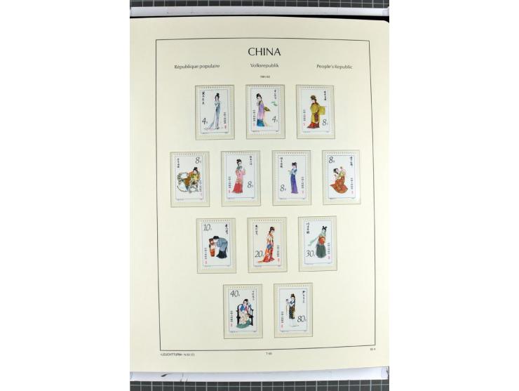1982/2004, postfrische, in den Hauptnummern anscheinend kpl. Sammlung, dazu ältere Doubletten mit u.a. Bl.20 und 22, Markenhe