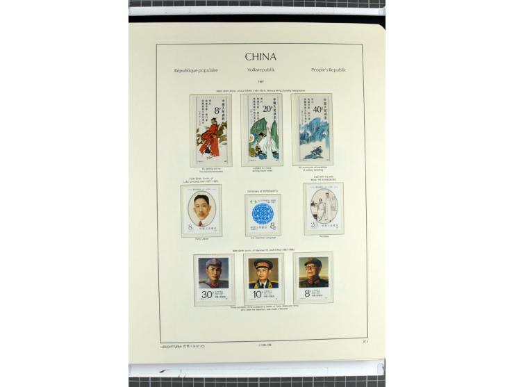 1982/2004, postfrische, in den Hauptnummern anscheinend kpl. Sammlung, dazu ältere Doubletten mit u.a. Bl.20 und 22, Markenhe