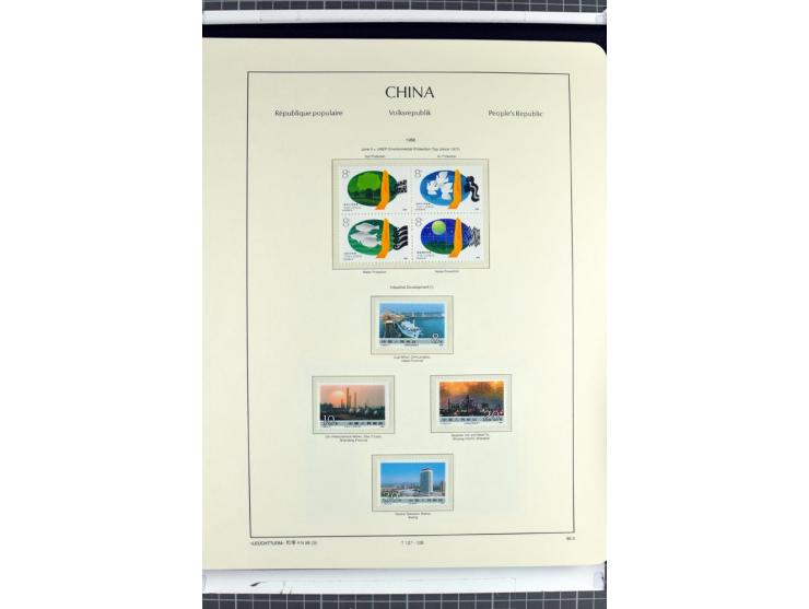 1982/2004, postfrische, in den Hauptnummern anscheinend kpl. Sammlung, dazu ältere Doubletten mit u.a. Bl.20 und 22, Markenhe