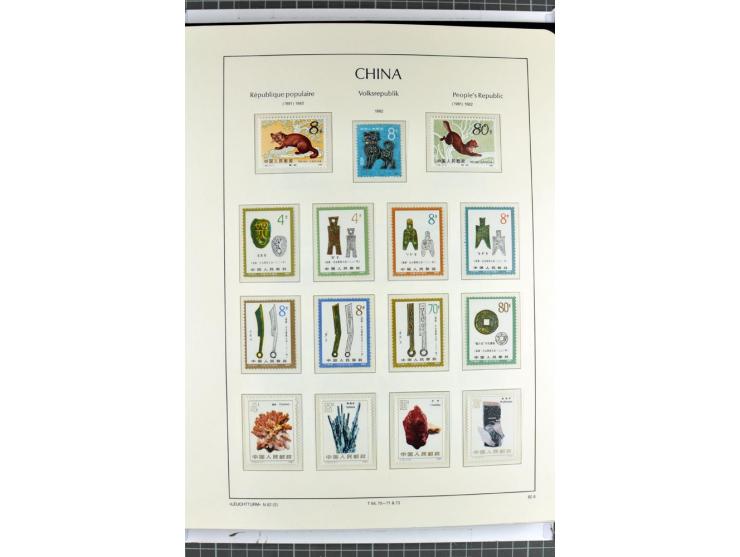 1982/2004, postfrische, in den Hauptnummern anscheinend kpl. Sammlung, dazu ältere Doubletten mit u.a. Bl.20 und 22, Markenhe