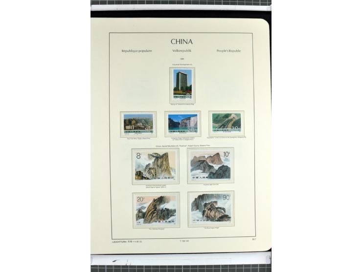 1982/2004, postfrische, in den Hauptnummern anscheinend kpl. Sammlung, dazu ältere Doubletten mit u.a. Bl.20 und 22, Markenhe