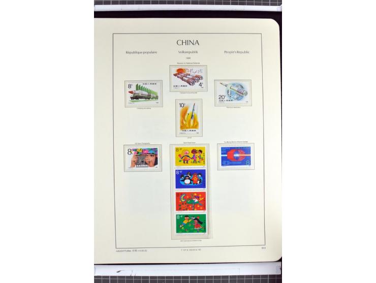 1982/2004, postfrische, in den Hauptnummern anscheinend kpl. Sammlung, dazu ältere Doubletten mit u.a. Bl.20 und 22, Markenhe