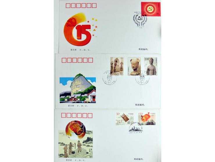 1949/2000, Partie meist moderner Briefe, Karten, Ganzsachen und FDC