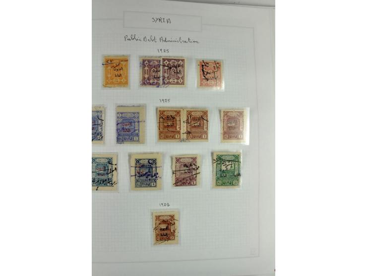 REVENUES: 1916/95 (ca.), sehr schöne spezialisierte zweibändige Sammlung mit einer Vielzahl von ungebrauchten und gebrauchten