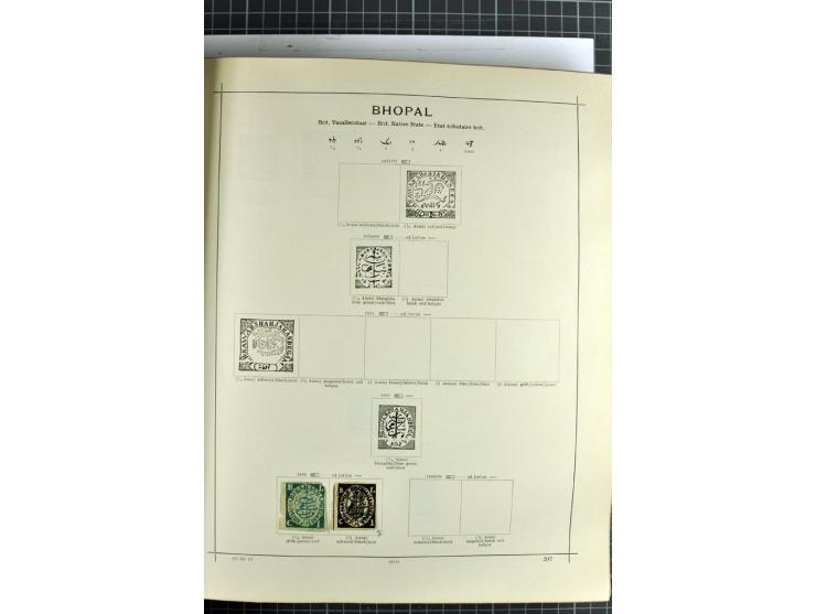 1854/1935 (ca.), ungebrauchte und gestempelte Sammlung (ohne Japan) mit besseren Ausgaben im alten Schaubek-Album, dazu Austr