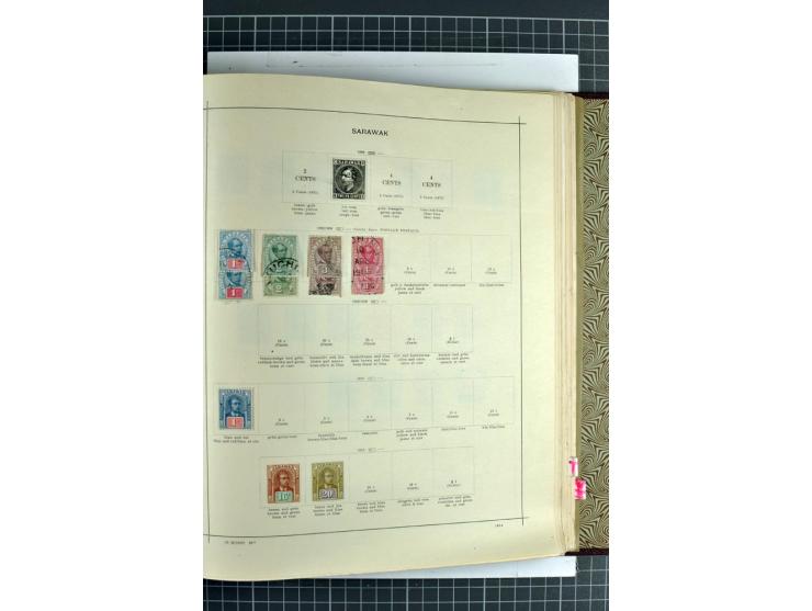 1854/1935 (ca.), ungebrauchte und gestempelte Sammlung (ohne Japan) mit besseren Ausgaben im alten Schaubek-Album, dazu Austr