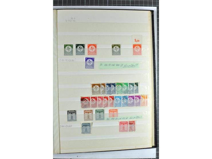 1872/1945, vorwiegend gestempelte Sammlung, beginnend mit schönem Brustschildteil, dabei Mi.-Nr. 11, 27, 28 und 29-30, danach