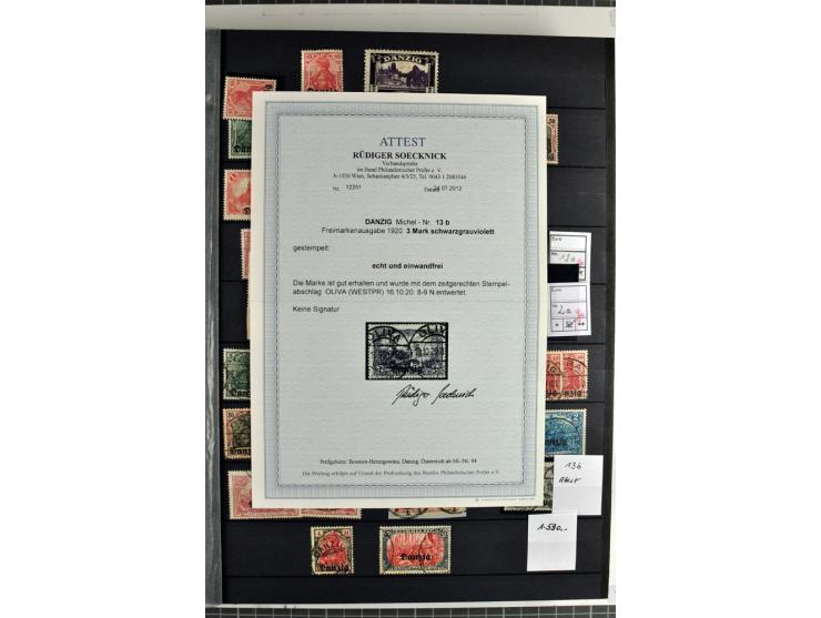 1920/1939, meist postfrische und gestempelte Sammlung inkl. Dienst- und Portomarken sowie Port Gdansk im Steckbuch, dabei vie