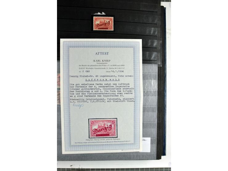 1920/1939, meist postfrische und gestempelte Sammlung inkl. Dienst- und Portomarken sowie Port Gdansk im Steckbuch, dabei vie