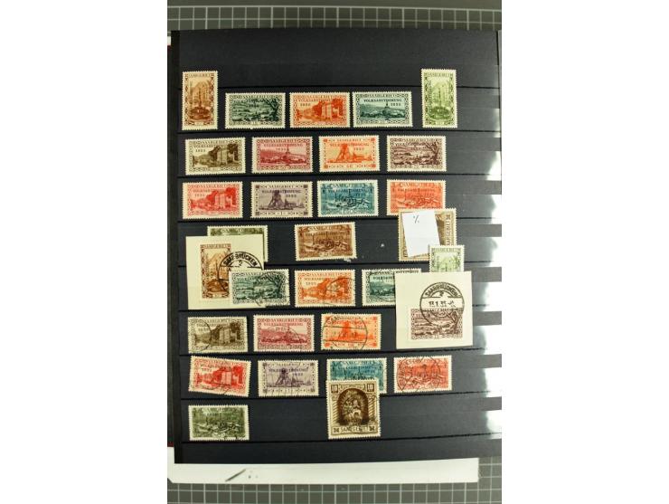 1920/1958, meist postfrische und gestempelte Sammlung inkl. Dienstmarken mit vielen kpl. und besseren Ausgaben, Farben, Aufdr