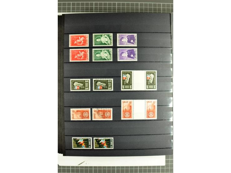 1920/1958, meist postfrische und gestempelte Sammlung inkl. Dienstmarken mit vielen kpl. und besseren Ausgaben, Farben, Aufdr