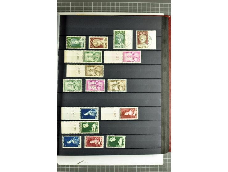 1920/1958, meist postfrische und gestempelte Sammlung inkl. Dienstmarken mit vielen kpl. und besseren Ausgaben, Farben, Aufdr