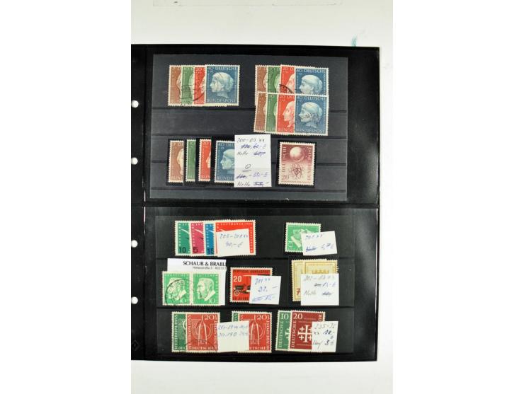 1872/1990, sehr interessantes Doublettenbuch mit fast nur besseren und kpl. Ausgaben ab Dt.Reich, dabei u.a. 2 Sätze Chicagof