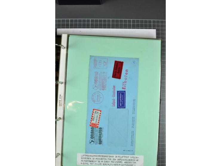 1828/1995, sehr umfangreiche Ausstellungs-Sammlung "Die Eilboten-Post" ab Vorphila in 11 Alben mit einigen hundert Briefen, K