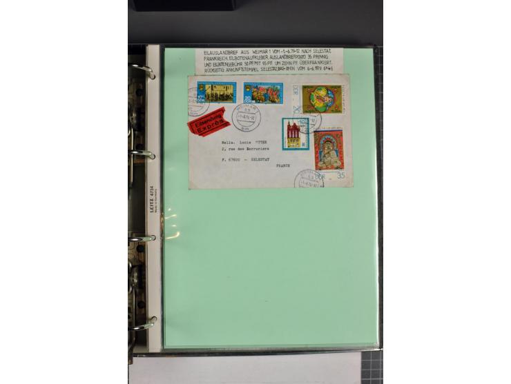 1828/1995, sehr umfangreiche Ausstellungs-Sammlung "Die Eilboten-Post" ab Vorphila in 11 Alben mit einigen hundert Briefen, K