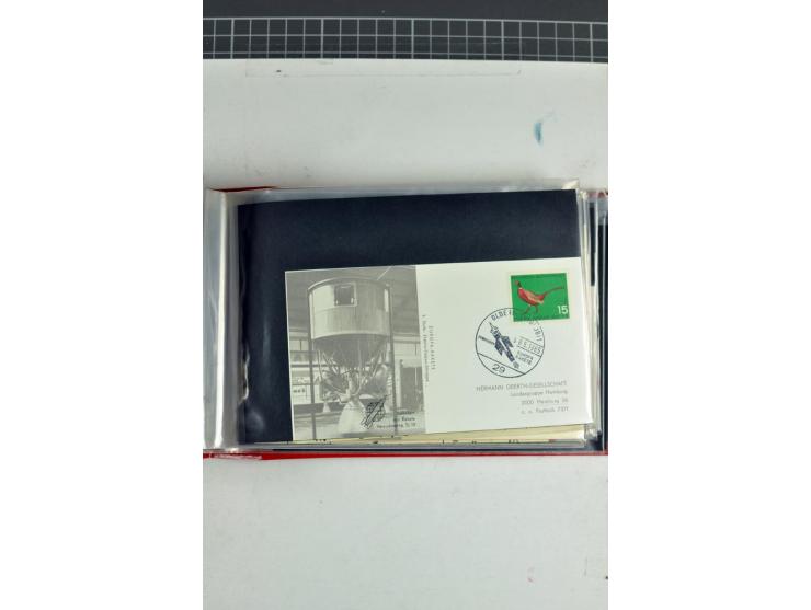 1945/70, vorwiegend postfrische Sammlung mit guten Sammlungen ab SBZ mit u.a. Mi.-Nr. 41 und Block 1x, 2t, 4, 5X/Y postfrisch
