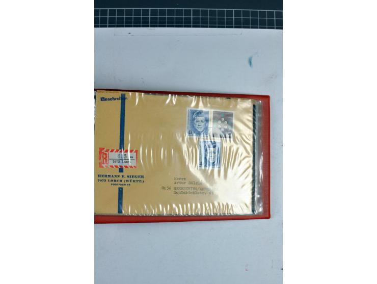 1945/70, vorwiegend postfrische Sammlung mit guten Sammlungen ab SBZ mit u.a. Mi.-Nr. 41 und Block 1x, 2t, 4, 5X/Y postfrisch