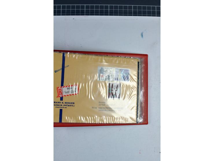 1945/70, vorwiegend postfrische Sammlung mit guten Sammlungen ab SBZ mit u.a. Mi.-Nr. 41 und Block 1x, 2t, 4, 5X/Y postfrisch