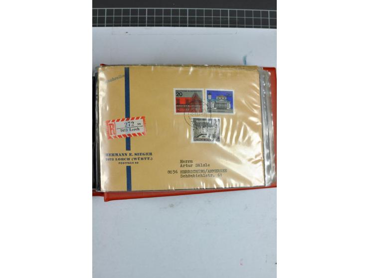 1945/70, vorwiegend postfrische Sammlung mit guten Sammlungen ab SBZ mit u.a. Mi.-Nr. 41 und Block 1x, 2t, 4, 5X/Y postfrisch
