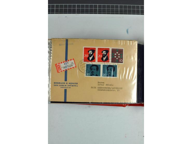 1945/70, vorwiegend postfrische Sammlung mit guten Sammlungen ab SBZ mit u.a. Mi.-Nr. 41 und Block 1x, 2t, 4, 5X/Y postfrisch