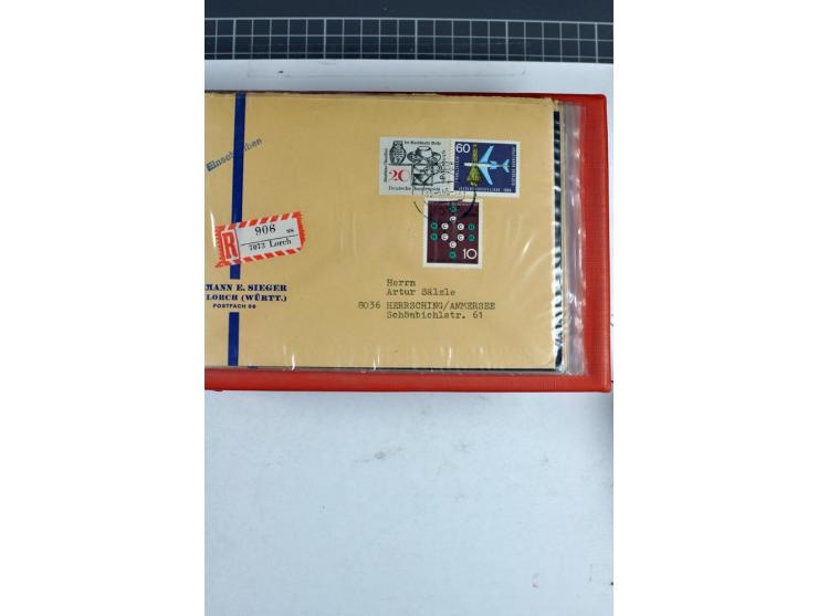 1945/70, vorwiegend postfrische Sammlung mit guten Sammlungen ab SBZ mit u.a. Mi.-Nr. 41 und Block 1x, 2t, 4, 5X/Y postfrisch