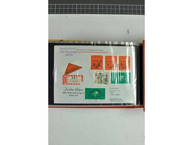 1945/70, vorwiegend postfrische Sammlung mit guten Sammlungen ab SBZ mit u.a. Mi.-Nr. 41 und Block 1x, 2t, 4, 5X/Y postfrisch