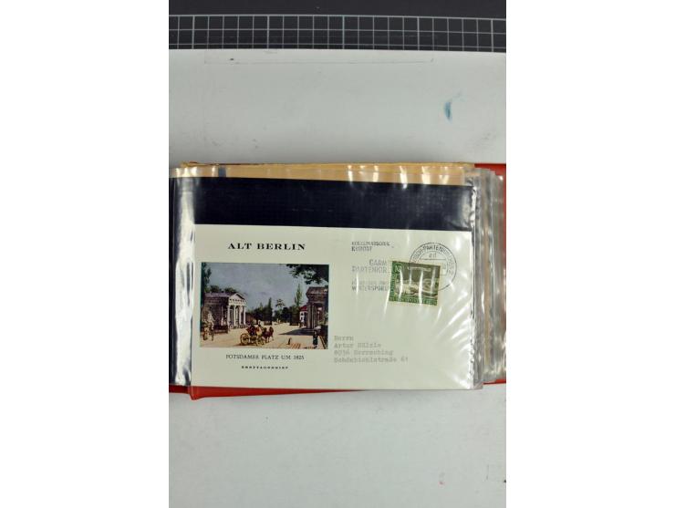 1945/70, vorwiegend postfrische Sammlung mit guten Sammlungen ab SBZ mit u.a. Mi.-Nr. 41 und Block 1x, 2t, 4, 5X/Y postfrisch
