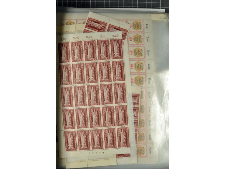 1950/1964, postrischer Lagerposten mit Bogen und Bogenteilen in unterschiedlichen Mengen, dabei u.a. Mi.-Nr. 71 (8), 75-79 (1