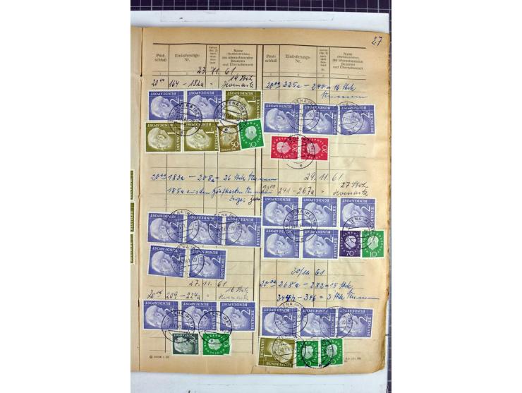 1960/64, Teil eines großformatigen Einlieferungsheftes, über 60 Blatt (wenige mit Fehlstellen), alle frankiert, meist mit Heu