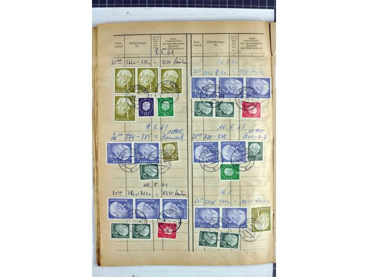 1960/64, Teil eines großformatigen Einlieferungsheftes, über 60 Blatt (wenige mit Fehlstellen), alle frankiert, meist mit Heu