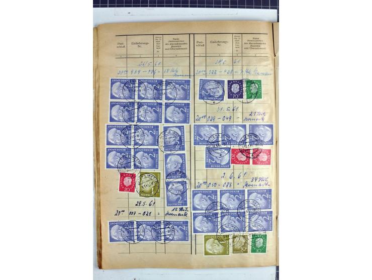1960/64, Teil eines großformatigen Einlieferungsheftes, über 60 Blatt (wenige mit Fehlstellen), alle frankiert, meist mit Heu