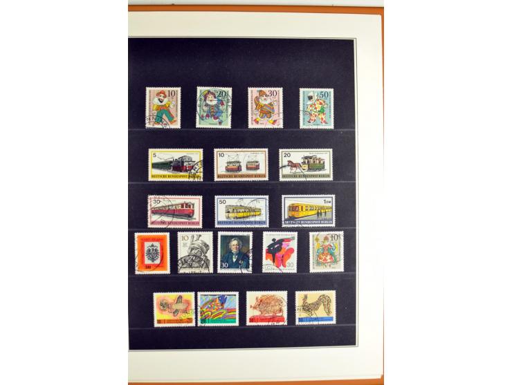 1948/1990, in den Hauptnummern postfrisch und gestempelt jeweils kpl. Sammlung, dabei Berlin Bl. 1 gestempelt mit Fotoattest 