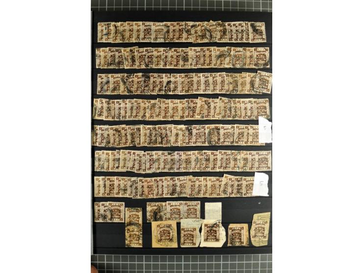Accumulation of many hundreds of unused and (mostly) used stamps, the largest part sorted according to plate A and B, 2 stock