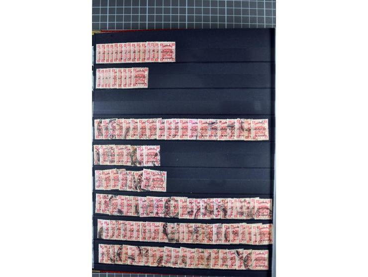 Accumulation of many hundreds of unused and (mostly) used stamps, the largest part sorted according to plate A and B, 2 stock